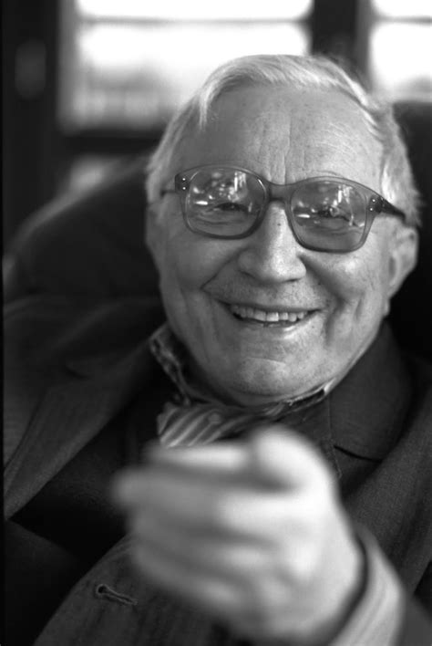 Tadeusz Różewicz – poeta, dramaturg, prozaik - Proanima.pl