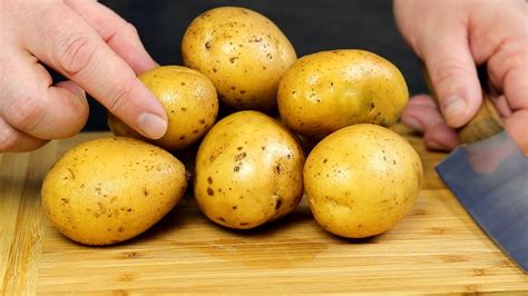 Боже, как вкусно! Я всегда буду так готовить! Просто нарежьте картошку ...
