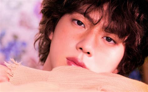 BTS's Jin already reaches over 700,000 album sales in just a few hours ...