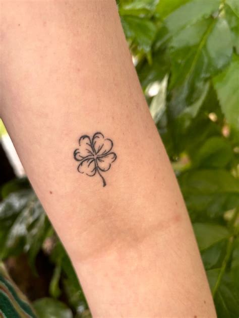 clover tattoo | Clover tattoos, Body art tattoos, Baby tattoos