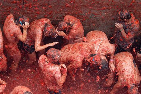 La Tomatina Festival 2025 — tomato fight in Buñol