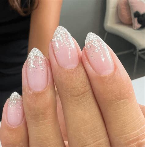 40 Elegant Bridesmaid Nails For Any Wedding - The Beauty Pursuit
