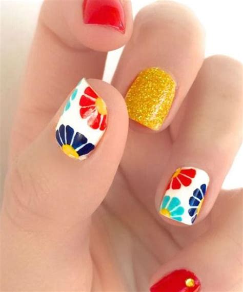 Sweet and Stylish Cute Summer Nail Designs to Try - TailoringinHindi