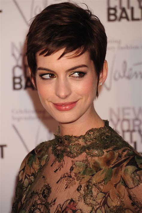 anne hathaway hair 8