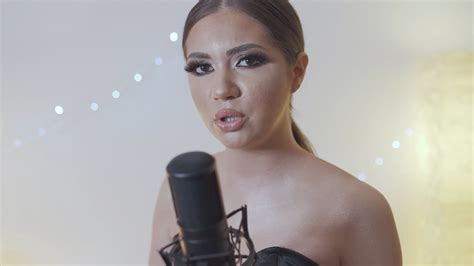 Jelena Milošević - My life is going on (Cover) - YouTube