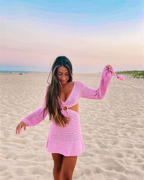 JENNA SINATRA | Guess my favorite color | Instagram