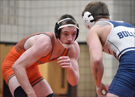 Wrestling clinches top 5 at Nationals - Doaneline