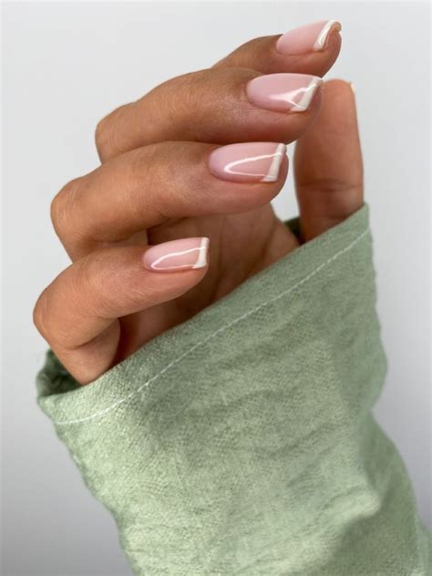 Френч маникюр 2022 | Engagement rings, Silver rings, Engagement
