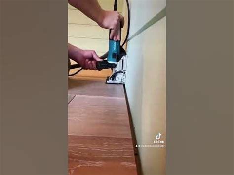 Пробковый плинтус-компенсатор#паркетныеработы #пробка #ремонт # ...