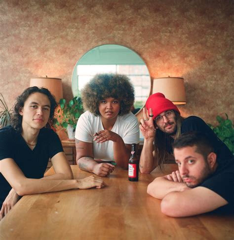 DISCOVER: Dakota Jones – AMPLIFY THE NOISE