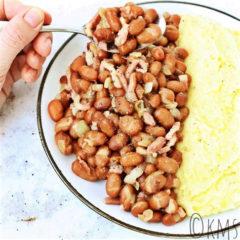 Bruine bonen met spek en aardappelpuree | Kokkerellen met Suus