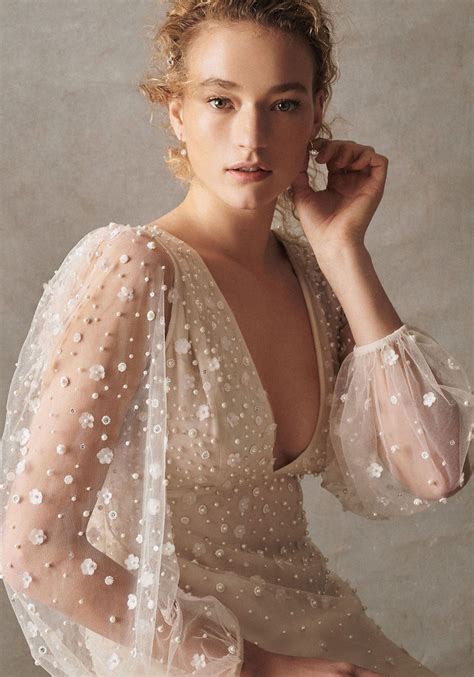 The Best Long Sleeve Wedding Dresses For a Show-Stopping Look