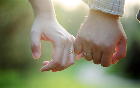 20 Ways To Keep The Romance Alive When You’ve Been Married For More ... 