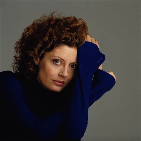 Download Susan Sarandon Emmy Award Winning Actress Wallpaper