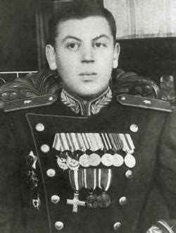 Василий Сталин - биография, фото, личная жизнь сына Сталина » Биография ...