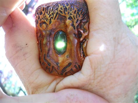mystic orb guardians   green scrying stone