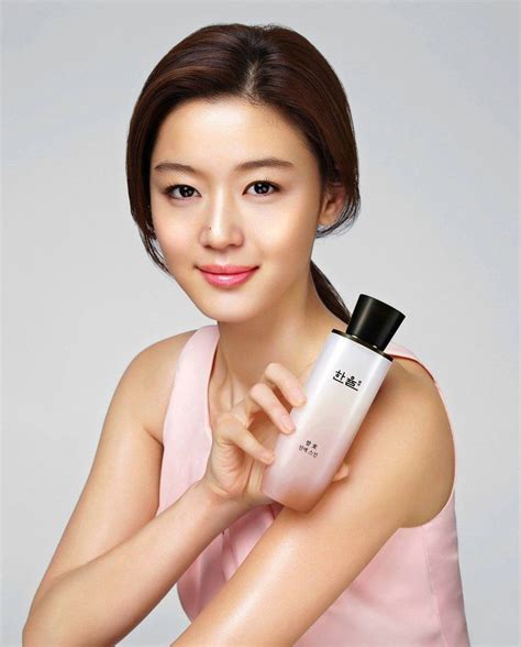 Jun Ji-Hyun 전지현 | 피부미백, 화장품
