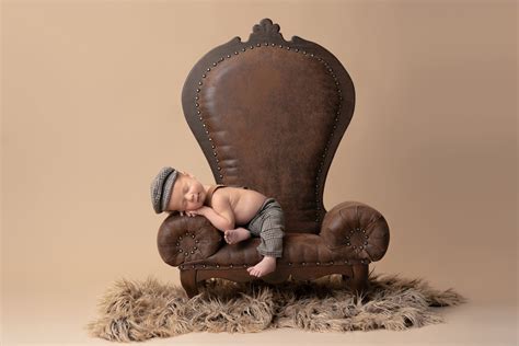 Orlando's #1 Luxury New Born Photographer