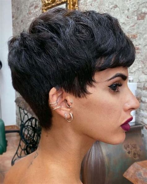 Fashionable Haircuts with Bangs in 2023 | Short Hair Models