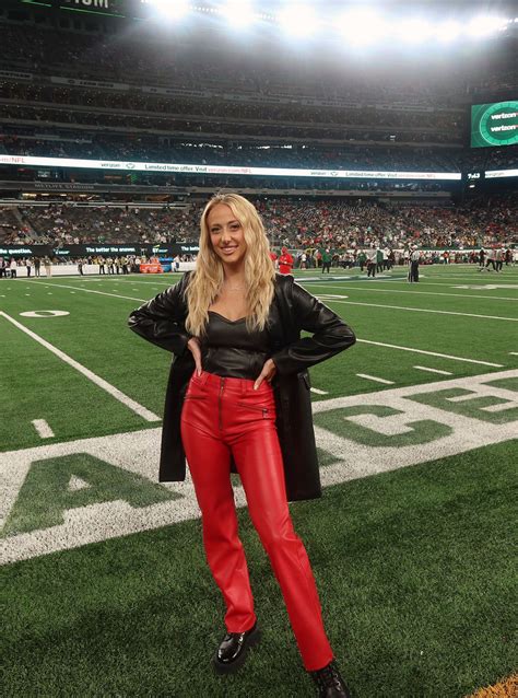 Brittany Mahomes Nude Photos and Sex Tape LEAK - Scandal Planet