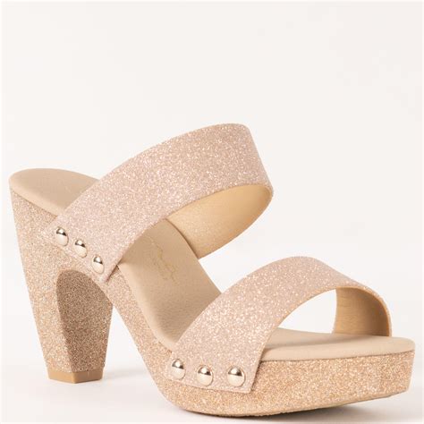 Nina Vegas-nude in Natural | Lyst