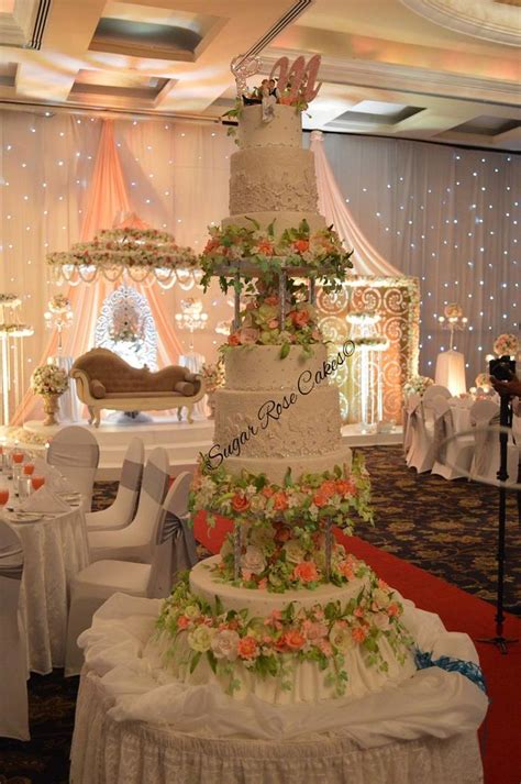 wedding cake structure decorated cake  inoka sugar cakesdecor