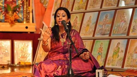meenakshi iyer wiki bio daughter husband singer