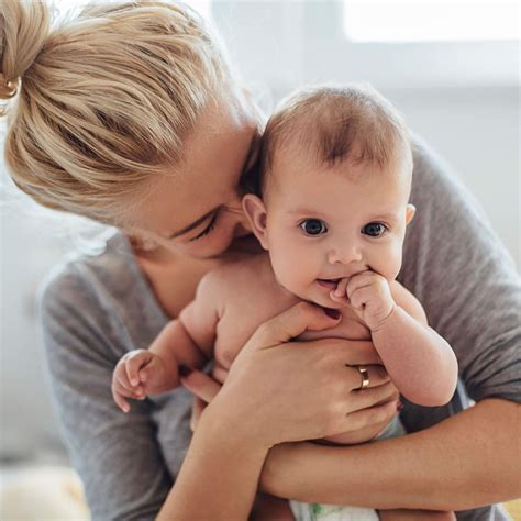 HOW TO HELP FIRST TIME MOTHERS - NotesByLawal