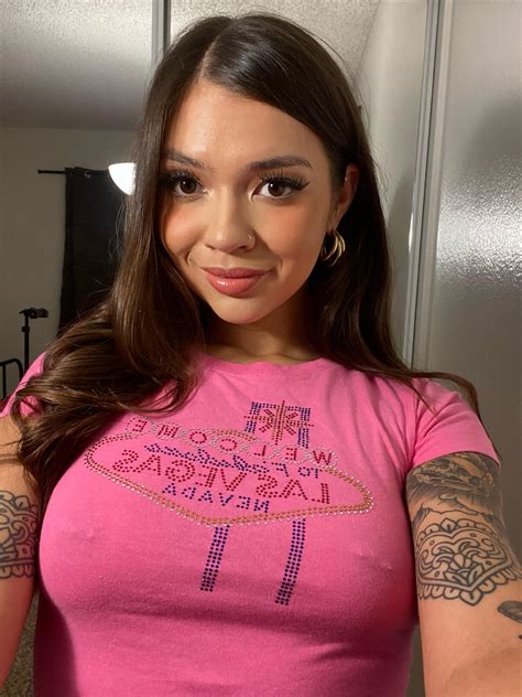 22 best r/bralessgonewild images on Pholder | Best shirt to go braless in