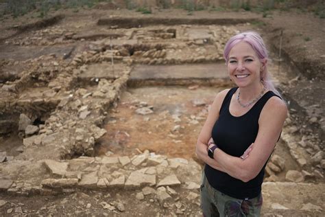 Alice Roberts — Gallery — On Tour May 2025