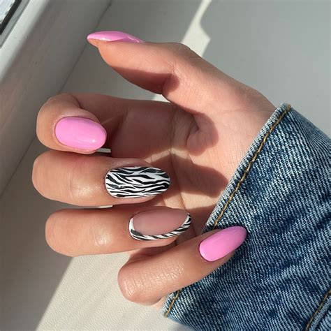 Маникюр | Zebra nails, Fashion nails, Cow nails