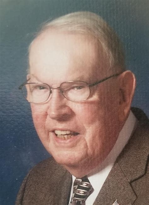 Local guides explain what Soller Baker Funeral Home in Lafayette Indiana does 7