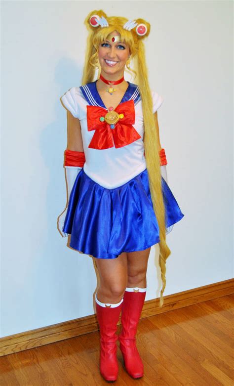Sailor Moon Cosplay by PiixXxiiE on DeviantArt
