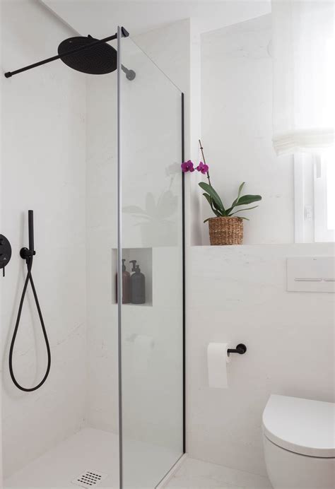 Duchas sin mamparas: 25 ideas geniales para inspirarte