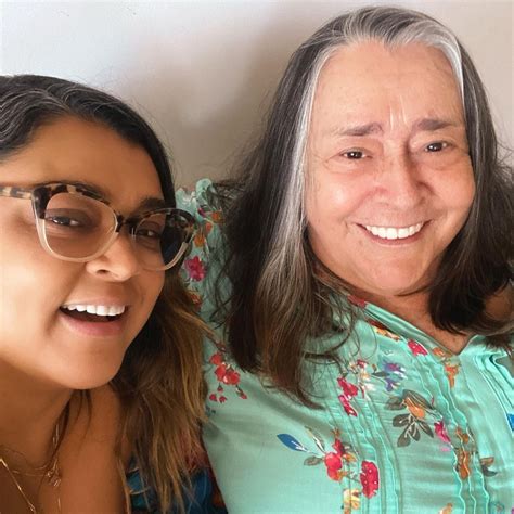 A Mae De Preta Gil É Viva - Preta Gil é homenageada na abertura de 'Vale Tudo'