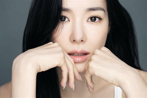 'Reborn Rich' Actress Tiffany Young Talks About Working With Song Joong