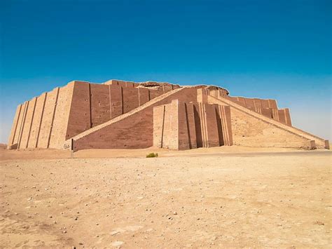 Sumerian Architecture: Ziggurat of Ur - Exploring Art with Alessandro