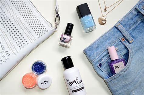 MeeBox Look Book | Swatches, Nail Art and Review - FURIOUS FILER
