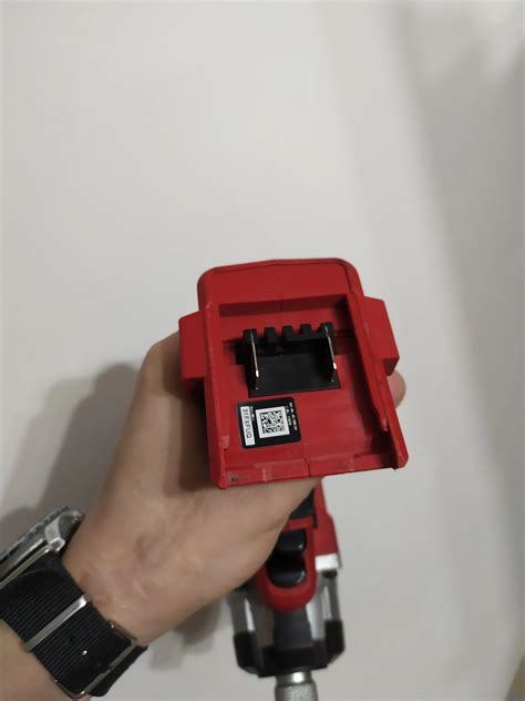 Адаптер (переходник) для аккумулятора Makita LXT 18V - к инструменту ...