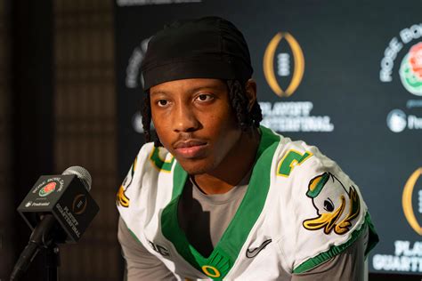 How to watch Oregon football stars in East-West Shrine Bowl: TV channel