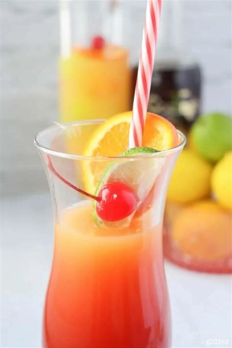 Jamaican Rum Punch (with Video) ⋆ Sugar, Spice and Glitter