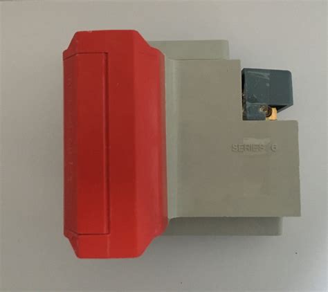 WT HENLEY 54361-01 SERIES 6 RED LINK ISOLATOR