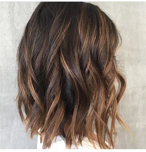 wavy shoulder length hairstyles