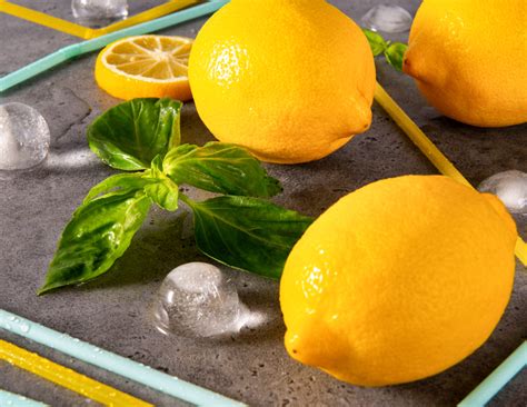 Perfect Cocktail Pairings for Tomato-Based Sauces - The Cocktail Bird