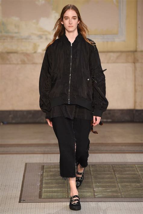Damir Doma Spring 2017 Ready-to-Wear Fashion Show - Vogue | Fashion ...