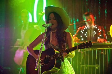 Video: Watch Kacey Musgraves' Powerful Nude Performance On 'SNL'