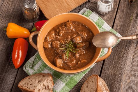 Steba Elektrogeräte | Ungarisches Gulasch