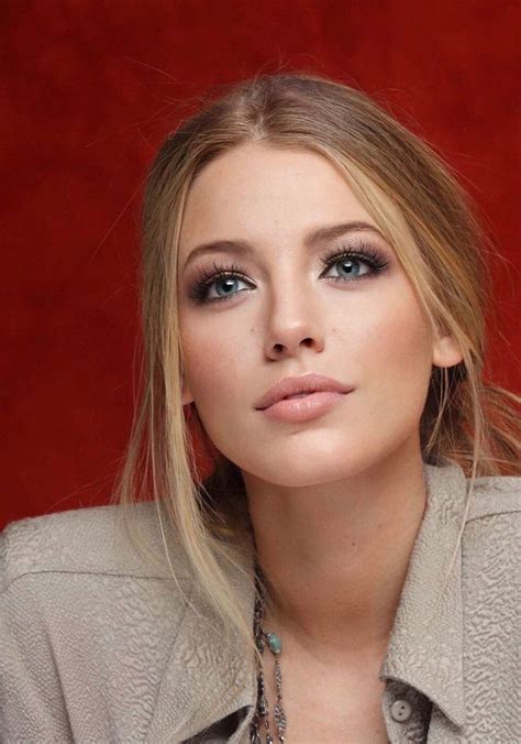 Pin by sylvain fortiet on Visage | Blake lively, Pretty face, Global beauty