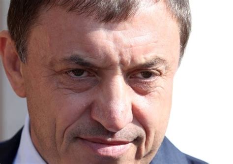 Не могат да разкодират телефона на убития Алексей Петров