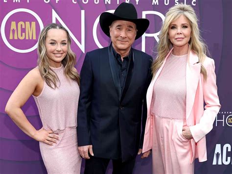 Who Is Clint Black's Wife? All About Actress Lisa Hartman Black